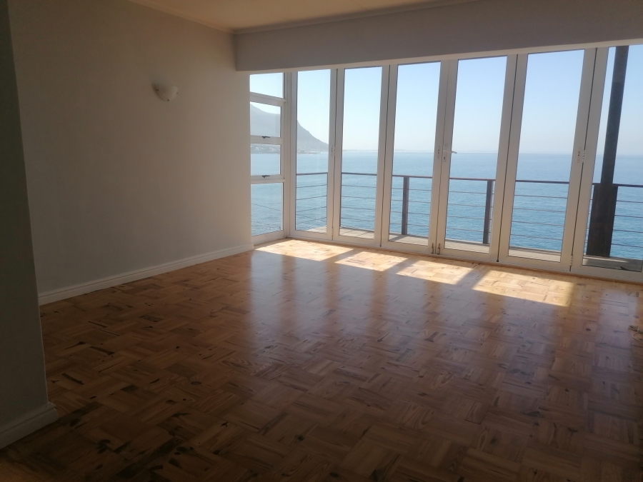 To Let 3 Bedroom Property for Rent in Fish Hoek Western Cape